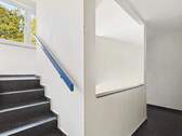 Treppenaufgang im Hausflur - 
