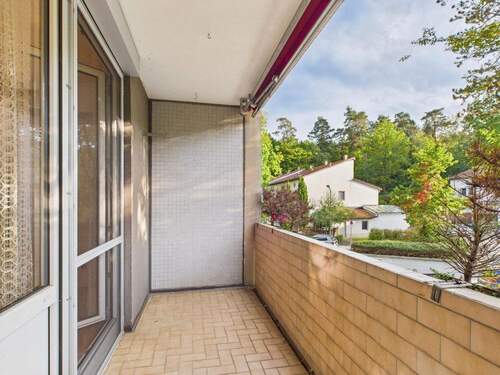 Geräumiger Westbalkon - 3 Zimmer Etagenwohnung in Nürnberg