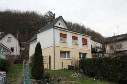 Rückansicht - 5 Zimmer Etagenwohnung in Lennestadt