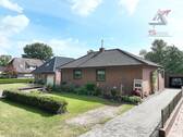 2. Auffahrt mit Garage - Haus in Westerstede Ihausen - 219.000,00 EUR Kaufpreis, ca.  110,00 m² Wohnfläche