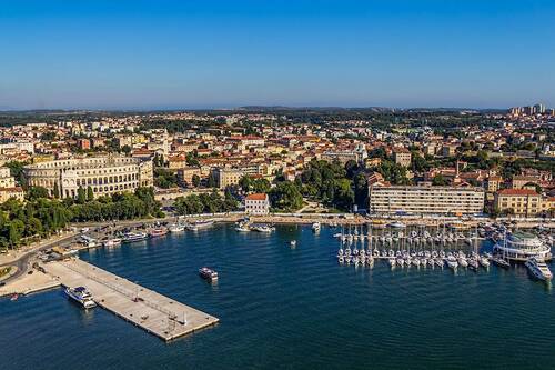 Moodbild - 1 Zimmer Mehrfamilienhaus, Wohnhaus in Rijeka
