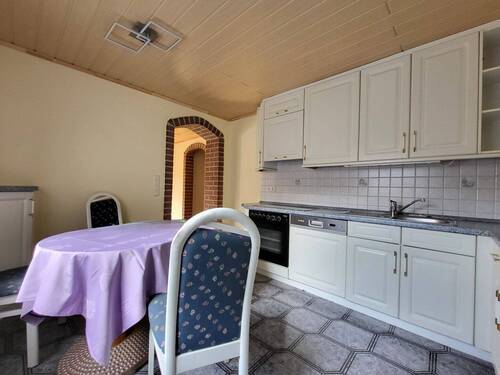 Küche - 8 Zimmer Einfamilienhaus in Celle