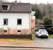 Aus Bankverwertung! Wohnhaus mit Garten in ruhiger Wohnlage, direkt am Niederwürzbacher Weiher. - Blieskastel / Niederwürzbach