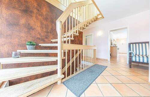 Flur Ansicht I - 4 Zimmer Einfamilienhaus in Kiel