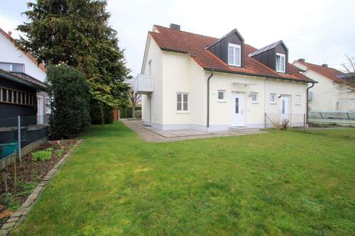 Zugang - Doppelhaushälfte mit 110,60 m&sup2; in Münsterhausen zum Kaufen