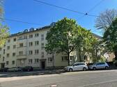 Ansicht über Eck - 4 Zimmer Etagenwohnung zum Kaufen in Karlsruhe