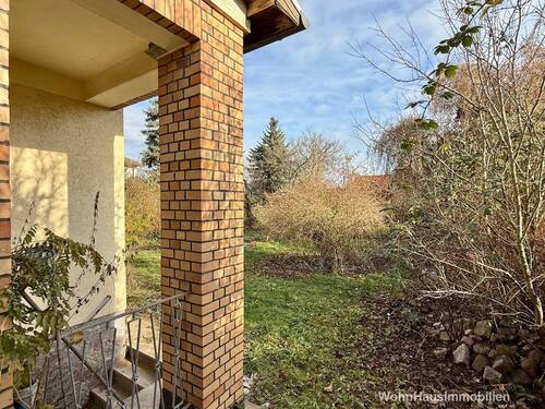 Kellerzugang von außen - 4 Zimmer Einfamilienhaus in Berlin