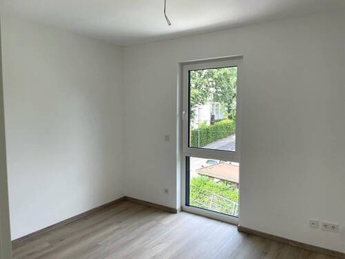 Zimmer - Etagenwohnung mit 84,50 m&sup2; in Radebeul zur Miete