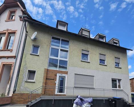 neue-Aufnahme.jpg - Einseitig angebautes Haus mit 3 Wohneinheiten
