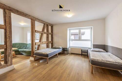 Schlafbereich - 1 Zimmer Mehrfamilienhaus, Wohnhaus zum Kaufen in Engelsbrand