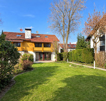 Die Bestlage am Waldrand Grünwald! Großzügige Doppelhaushälfte mit viel Platz und Outdoorpool