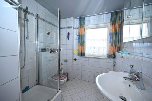 Zweites Duschbad, Platz für WM - 