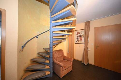 Innenliegende Treppe - 