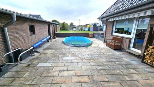 Innenhof mit Außenpool - 