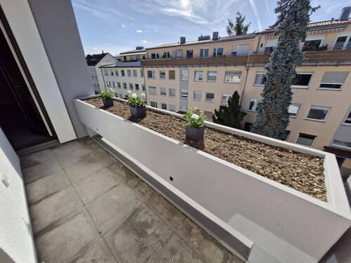 Sonnige Loggia in West-Ausrichtung - 