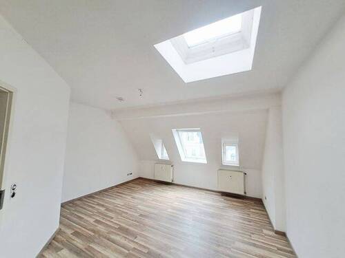 Zimmer 1 - 3 Zimmer Etagenwohnung in Brandenburg an der Havel