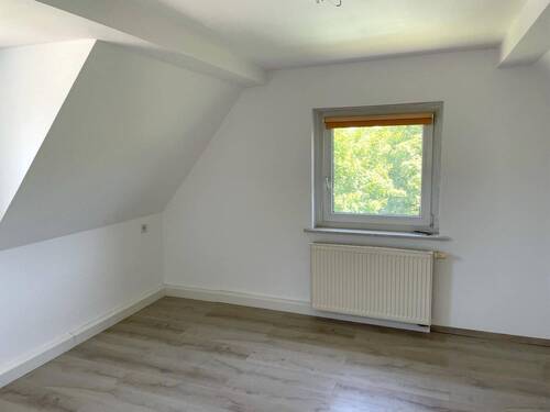 Zimmer - Etagenwohnung mit 80,00 m² in Dresden zum Kaufen