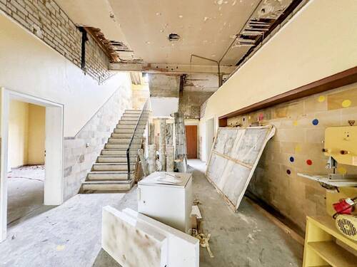 Treppe 2 EG - Gewerbeobjekt (Büro, Produktion, Verkauf) in Krefeld zum Kaufen