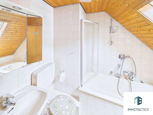 Badezimmer DG Apartment 3 - 