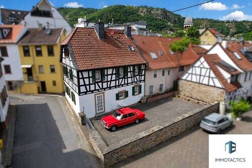 Außenansicht - Historisches Fachwerkhaus mit vier Einheiten, Terrasse, Hof und Garagen in Bad Münster am Stein