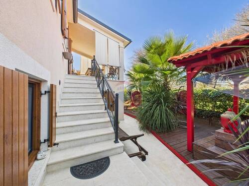 1742821050_cam04300g0-pr0046-still012 - 6 Zimmer Einfamilienhaus in Marcana