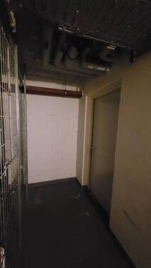 Tür Kellerabteil.jpg - 