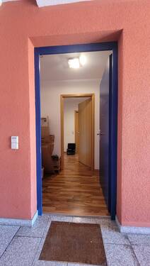 Wohnungseingangstür - 3 Zimmer Etagenwohnung in Dresden