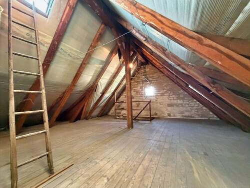 Dachboden (Ausbaureserve) - 
