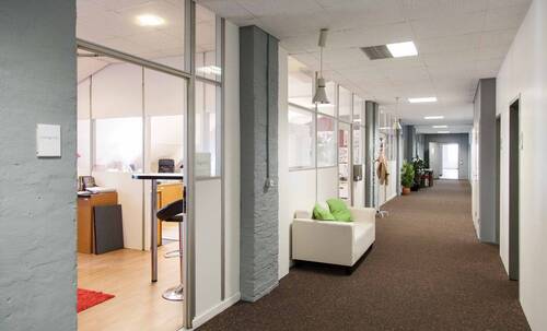 Büro - Flexible Schreibtischplätze im Berliner Großraumbüro mit Meetingraum - sofort