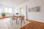 Esszimmer Homestaging (KI) - 4 Zimmer Einfamilienhaus in Schlangenbad