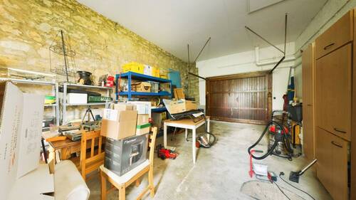 Garage - 