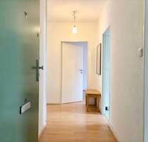 Helle 2-Zimmer-Wohnung mit Balkon in gepflegtem Mehrfamilienhaus von 1961 - Berlin Wilmersdorf