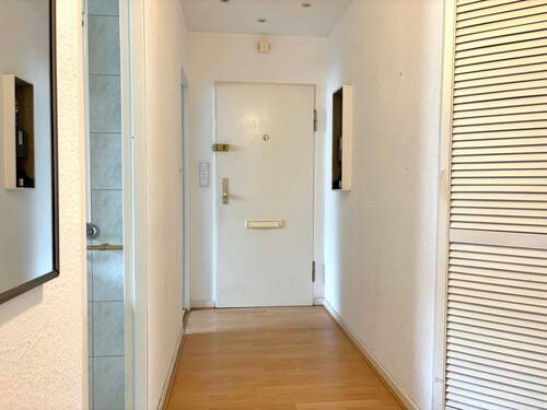 Flur - 2 Zimmer Etagenwohnung zum Kaufen in Berlin