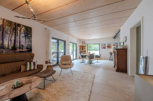 Wohn- und Essbereich - Einfamilienhaus mit 193,00 m² in Wolfschlugen zum Kaufen