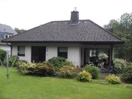 Hausansicht Gartenseite - 5 Zimmer Mehrfamilienhaus, Wohnhaus zum Kaufen in Lüdenscheid