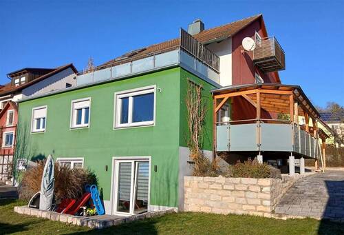 Mehrfamilienhaus kernsaniert - 1 Zimmer Mehrfamilienhaus, Wohnhaus zum Kaufen in Feuchtwangen