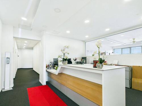Empfangstheke 1.OG - Büro in Stuttgart