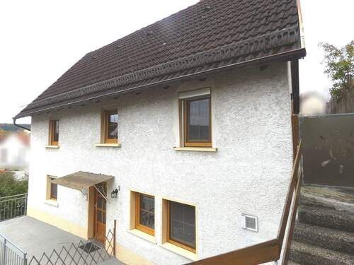 Seitenansicht - 5 Zimmer Einfamilienhaus zum Kaufen in Sigmaringen