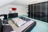 Schlafzimmer II OG - 