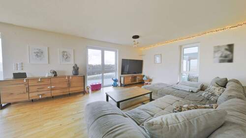 Wohnzimmer - Einfamilienhaus mit 210,00 m&sup2; in Neckarsulm zum Kaufen