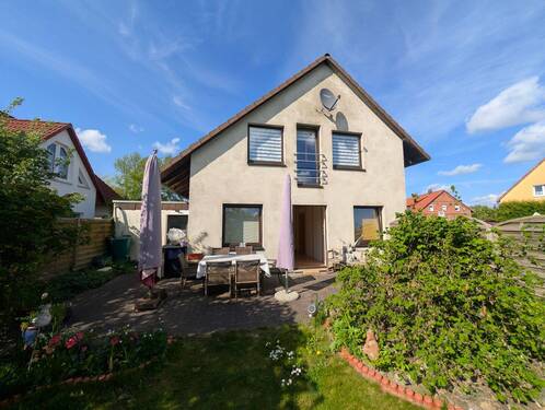  Terrasse - 1 Zimmer Mehrfamilienhaus, Wohnhaus in Leiferde