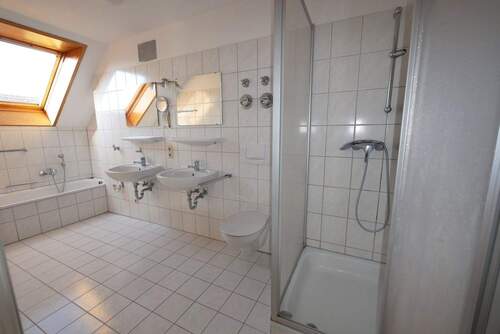 Badezimmer - 3 Zimmer Etagenwohnung in Bad Saulgau