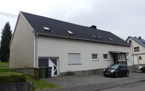 Frontansicht/Seitenansicht - 3 Zimmer Etagenwohnung zum Kaufen in Unnau