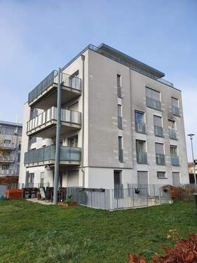 Wohnung in der ruhigen Nebenstraße - W 2 Licht & Lebensfreude auf 120m² – Ihre Gartenwohnung in der Leupoldstraße 8