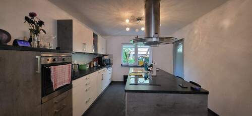 GERÄUMIGE GROSSE KÜCHE INKL. EBK - 