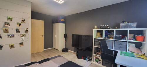 GROSSE SCHLAFZIMMER - 