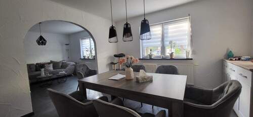 ESSBEREICH MIT PLATZ - 