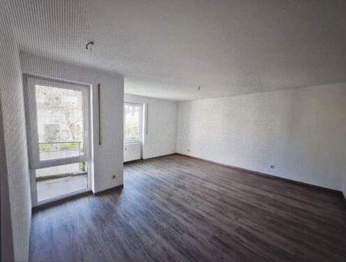 Wohnzimmer - 2 Zimmer Etagenwohnung in Wilsdruff