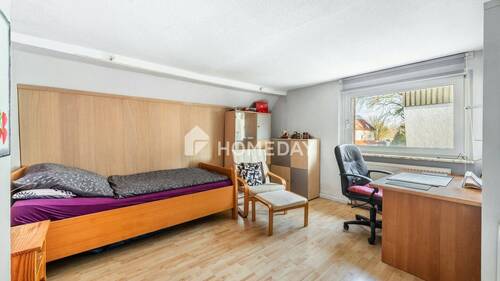 1 1. OG Schlafzimmer 2 - 