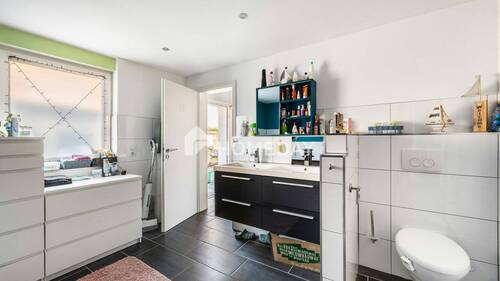 2 Badezimmer 1 - 